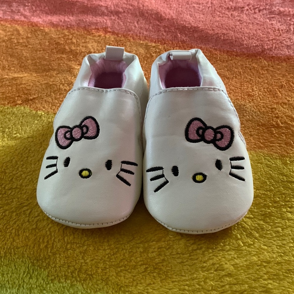 Hello Kitty Baby Moccasins